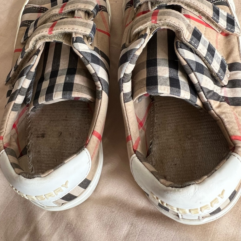 Burberry Kids Sneakers - Black, White, Red, Tan - Picture 5 of 6